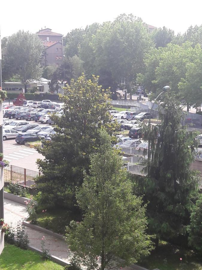 Grazioso Bilocale A Pochi Passi Dalla Metropolitana Sesto San Giovanni Exterior foto